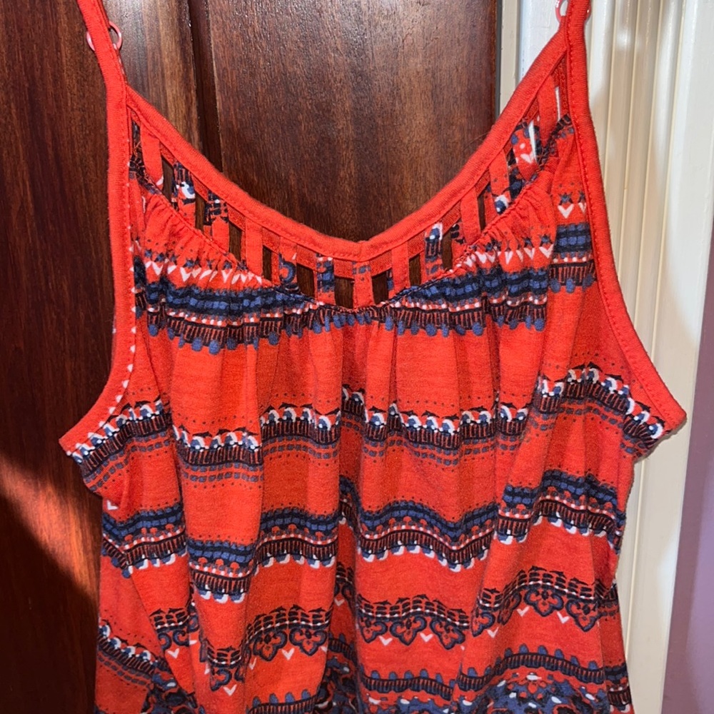 Tank Top! - Picture 3 of 4